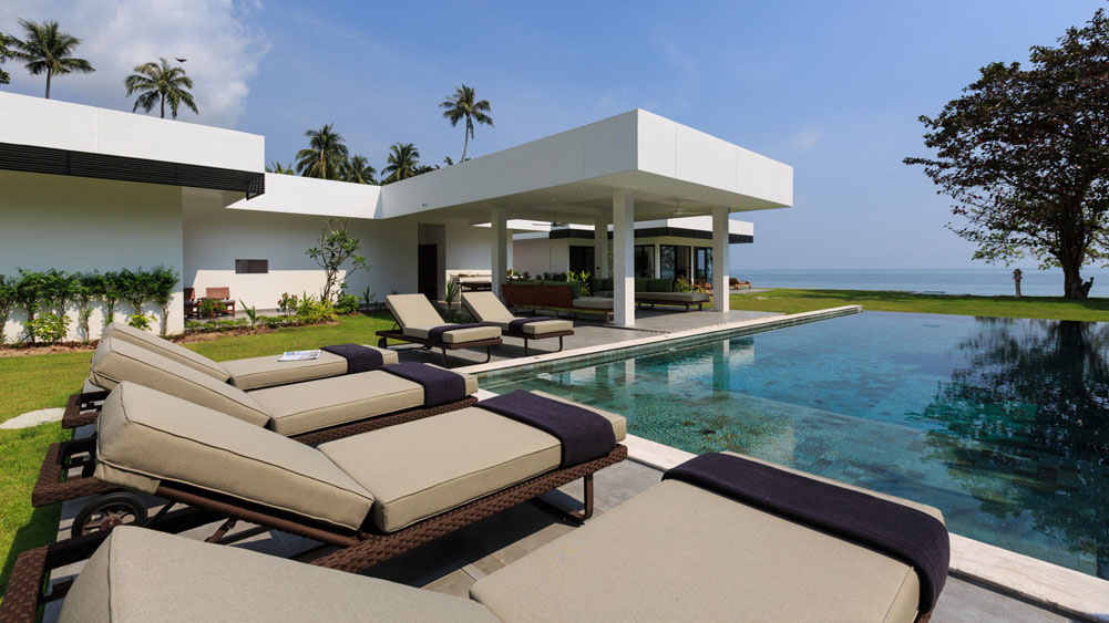 Villa Thansamaay - Absolute beachfront holiday haven